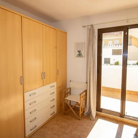 Bajo Con Terraza Y Piscina Playa Cargador דירה *